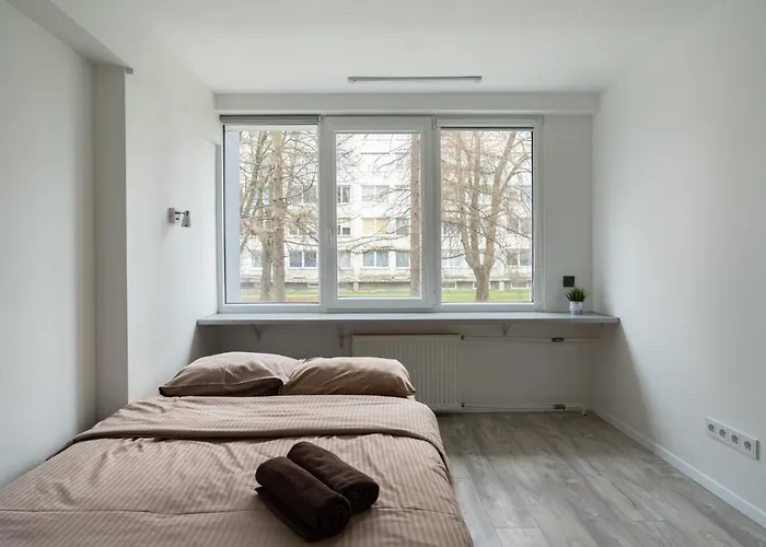 River To The City - Studio 7B Apartment